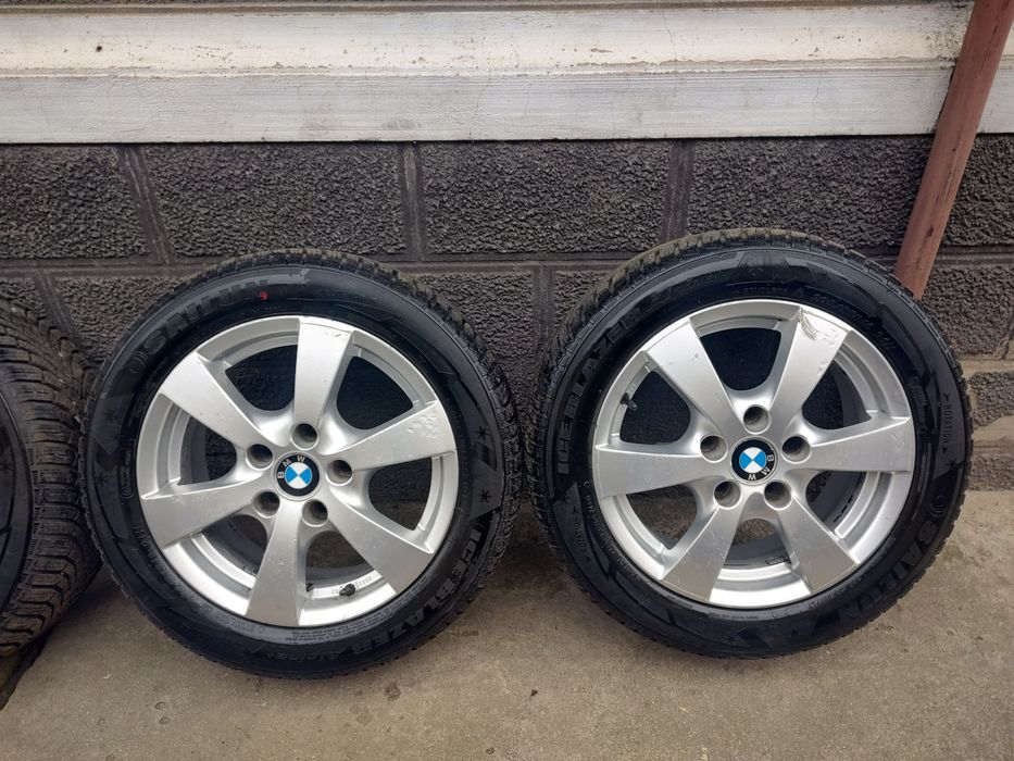 Vând Set Jante Aliaj Bmw + Cauciucuri 205/55/R16 M+S DOT 2024 ca NOI