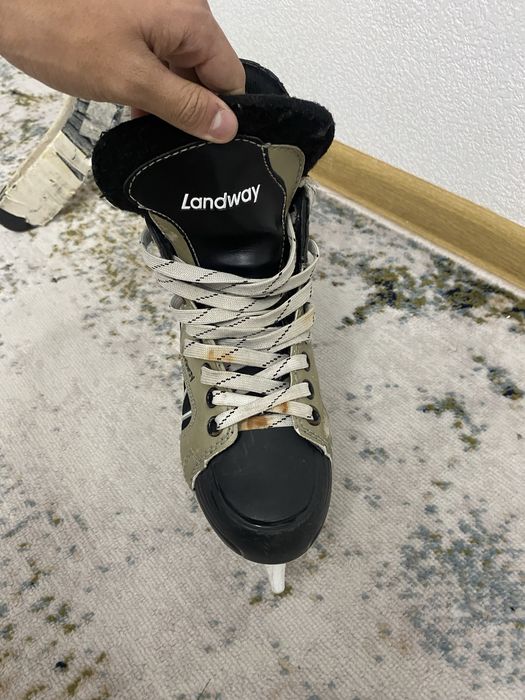 Коньки мужские…..