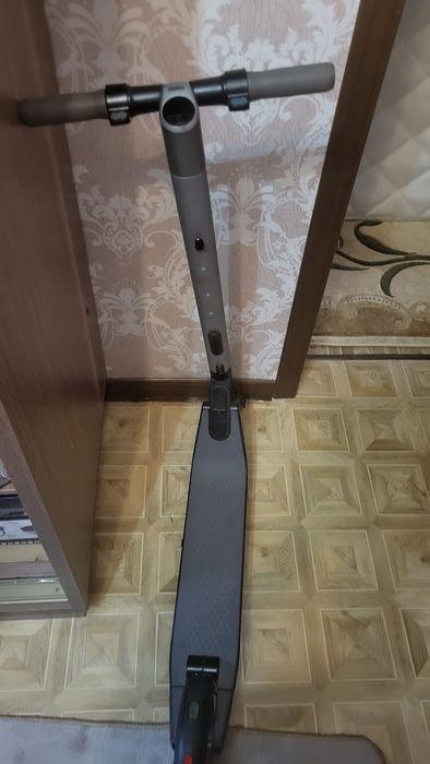 Продам Самокат Ninebot