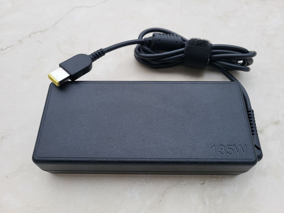 Alimentator Lenovo 135W 20V 6,75A mufa USB-smart