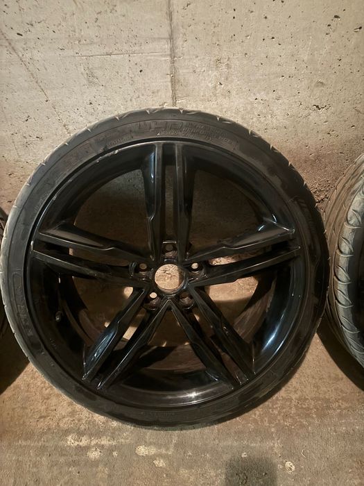 Джанти с гуми от Ауди