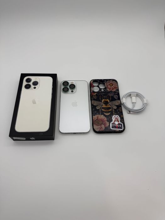 iPhone 13 Pro 128GB Silver / 100% Батерия / Перфектен технически