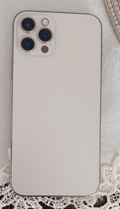 Vând iPhone 12 pro