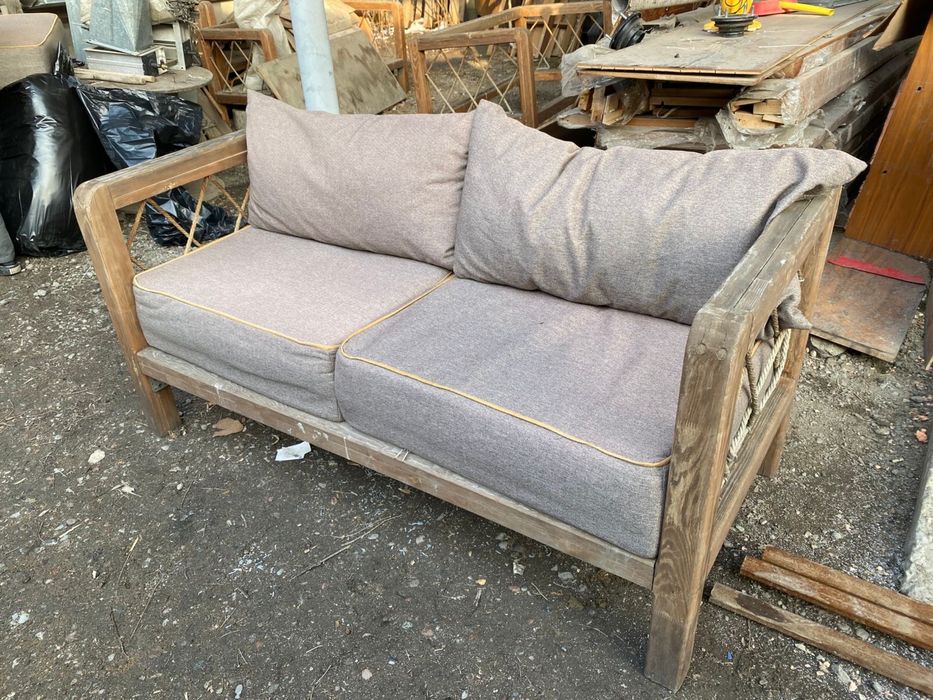 Продам диван и стол для летки комплект 80 тыс