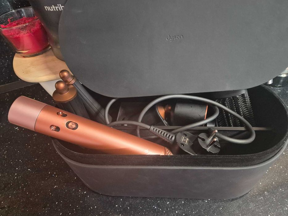 Продавам DYSON 210 евро
