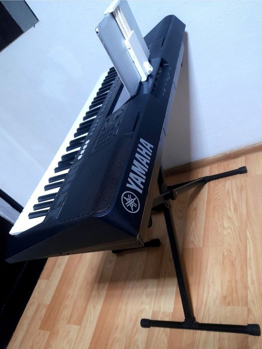 Vând sau schimb orgă Yamaha psr e 463 ful style românești  toate genurile
