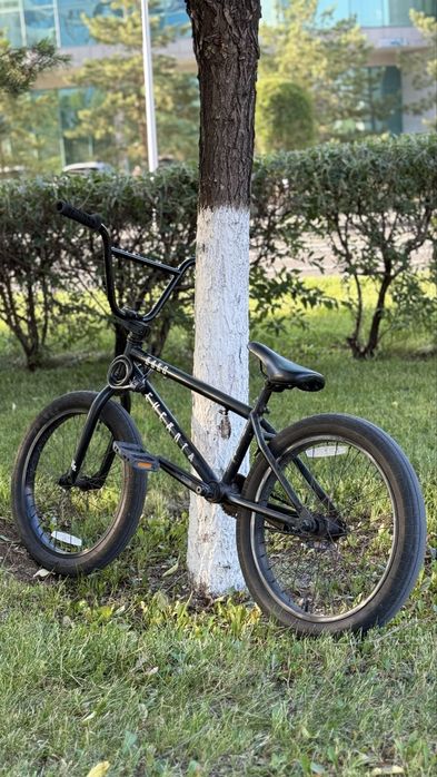 продам велосипед bmx haro leucudia