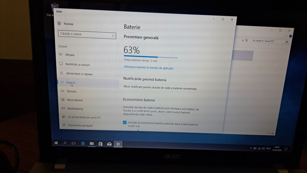 Vînd laptop Acer în stare bună de funcționare