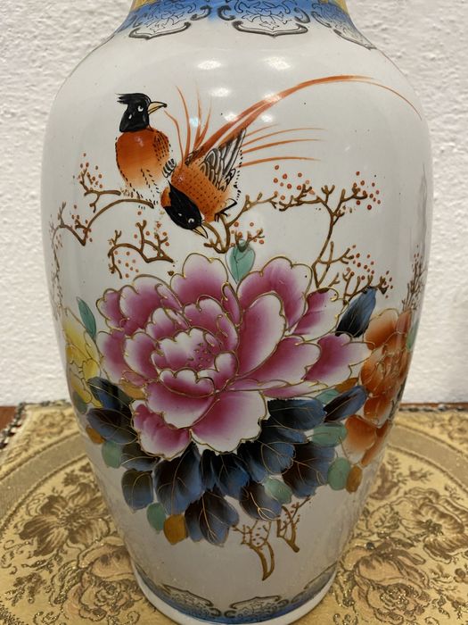 Китайска ваза от порцела с маркировка