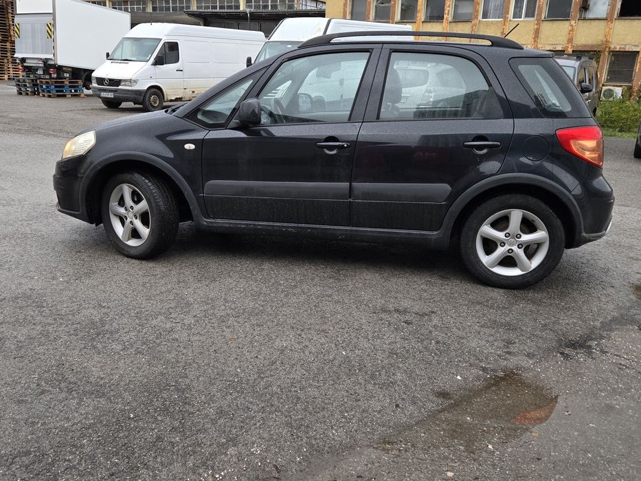 Suzuki SX-4 black edition