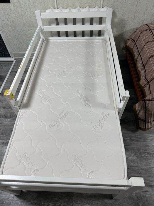 Продам детскую кровать