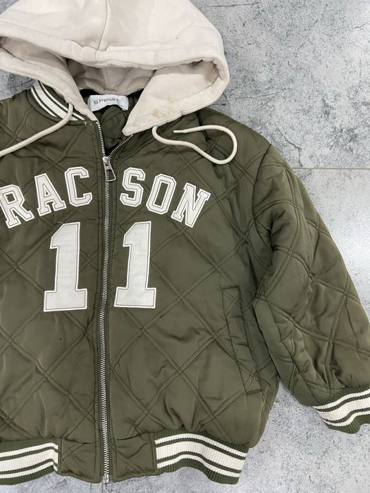 Продам детскую курточку