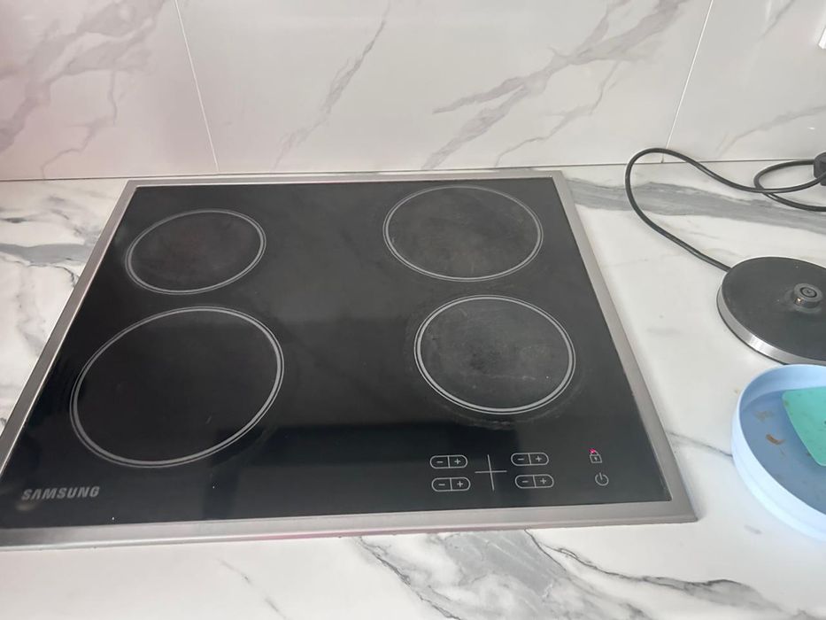 Продаеться варочная панел