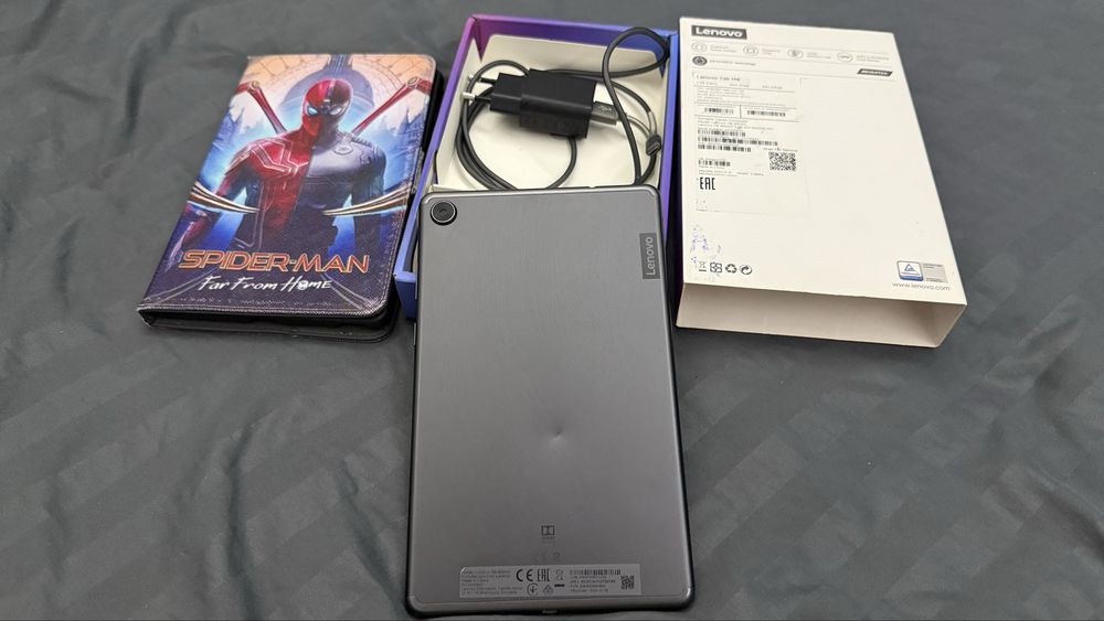 Планшет Lenovo Tab M8