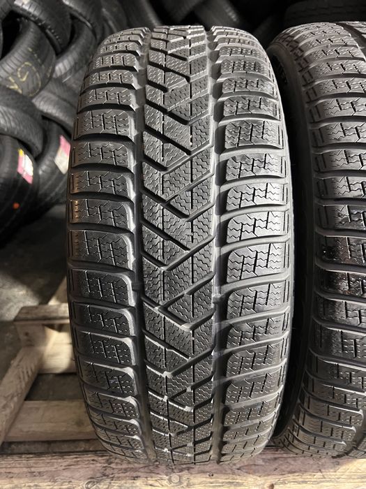 2 anvelope iarna 235/45/19 , Pirelli , 7.3 mm !