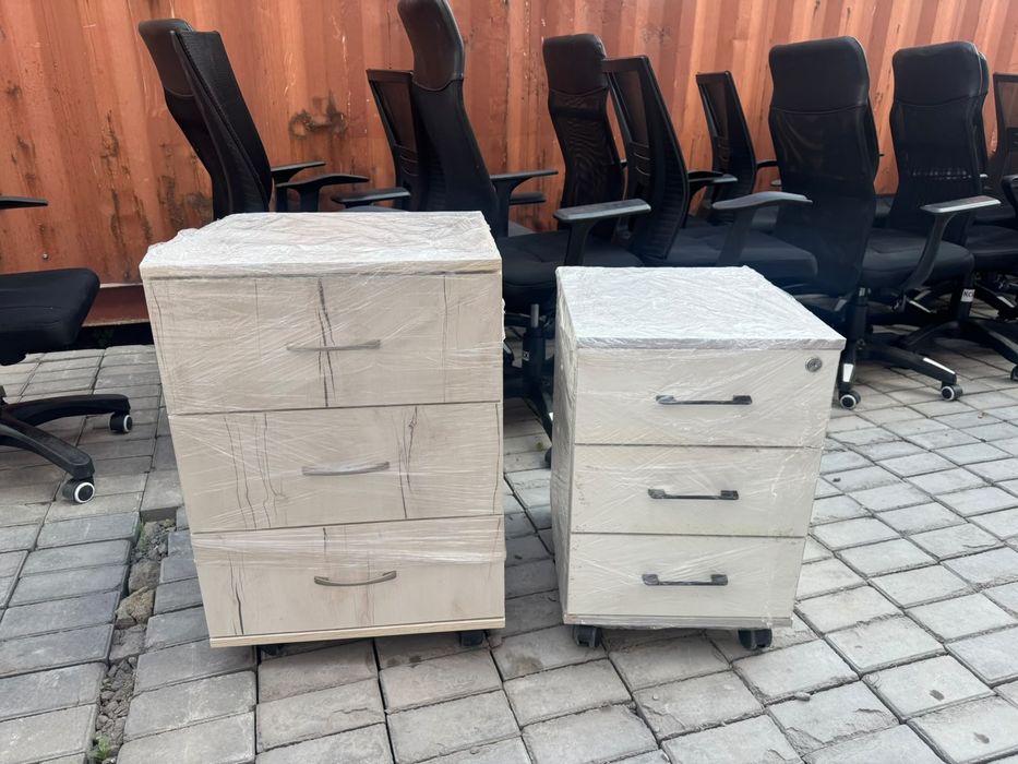 Продам офисный стол