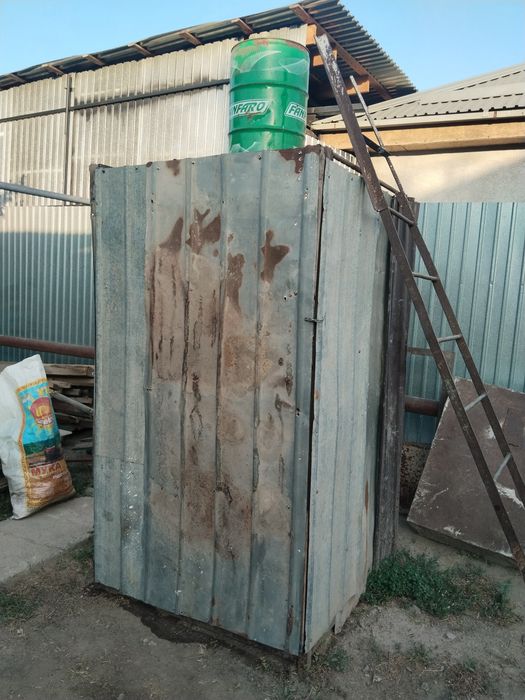 Душ готовым Каркас с бочком продам улчныи душ