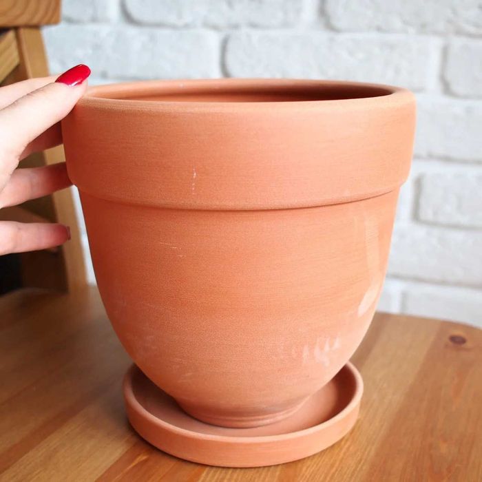 Глиняные горшки 2 л.