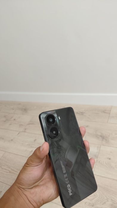 Poco x7 pro телефон