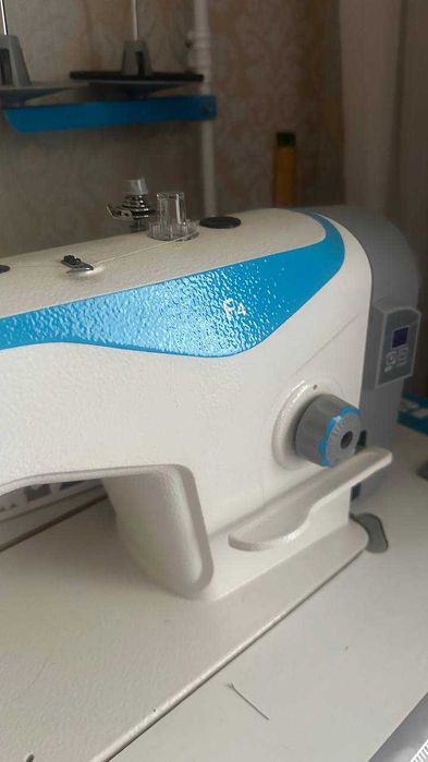 Продается швейная машинка Jack