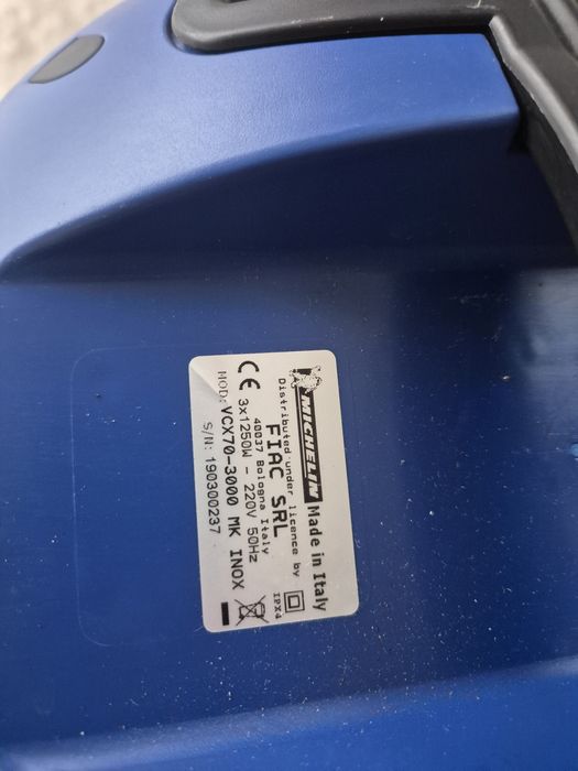 Aspirator profesional Michelin 3 motoare / umed -uscat