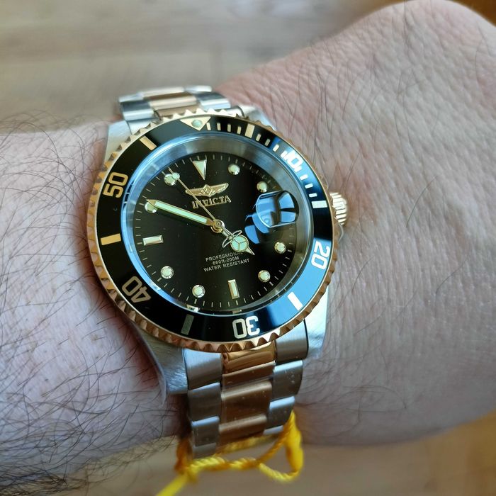 Нова Invicta, 200m, Seiko Caliber/Hattori/TMI C32 кварц, корона на винт