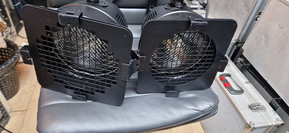 Proiector negru scurt ,eurolite par -64