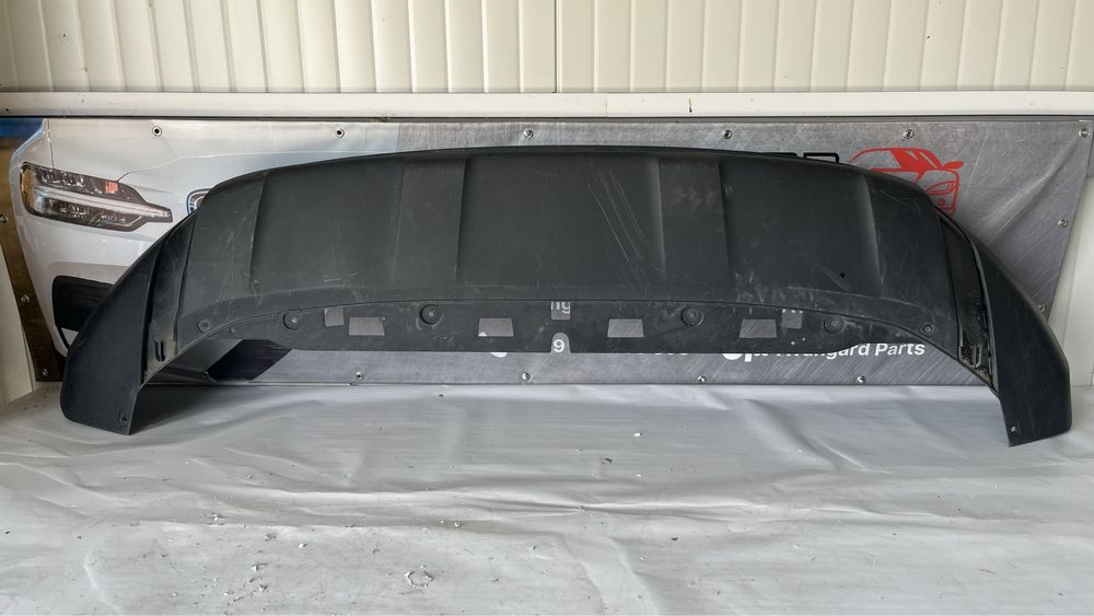 Лип Seat Ateca