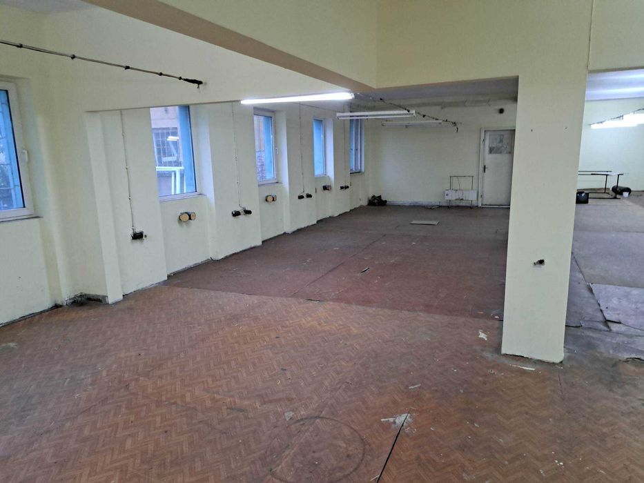 Продава се Промишлена сграда в Русе, Алеи Възраждане - 800 кв.м за 750 €/кв.м - Снимка #1