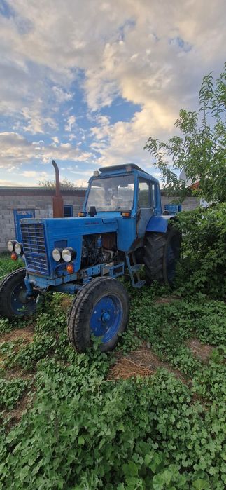 Продам трактор в комплекте