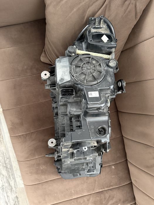 Far full led adaptiv stanga G 30
