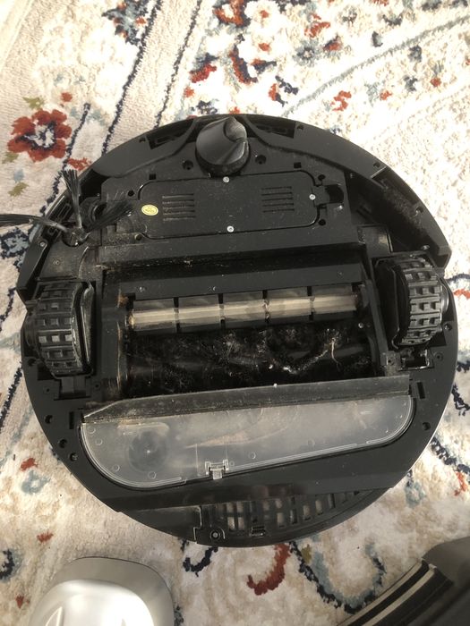 Продам робот пылесос