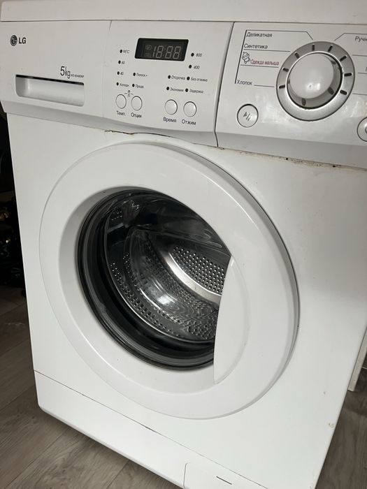 Продам машинку на запчасти