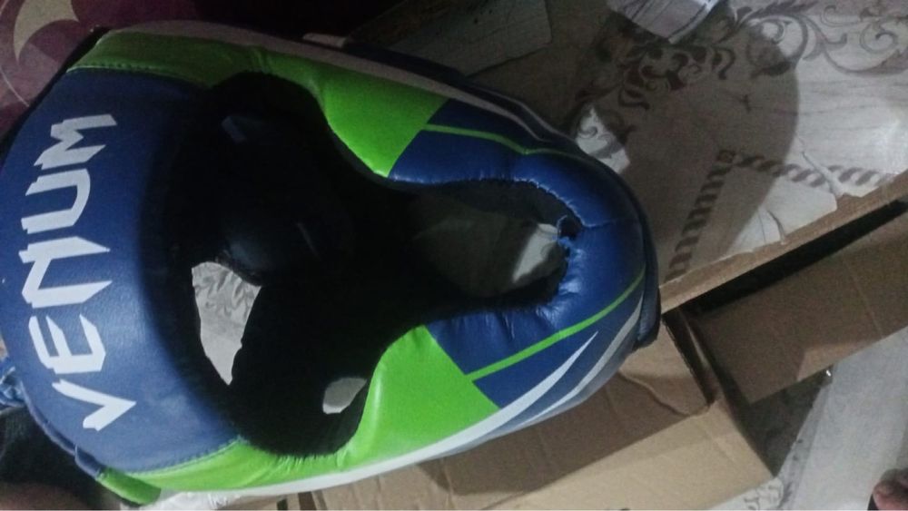 Продаютса шлем размер L