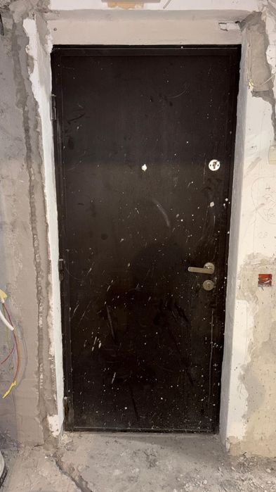 Montaj usi metalice si tamplarie pvs deblocari usi