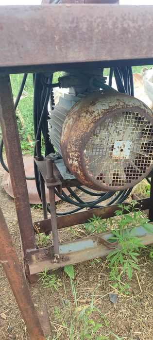 Продам дровокол 380v