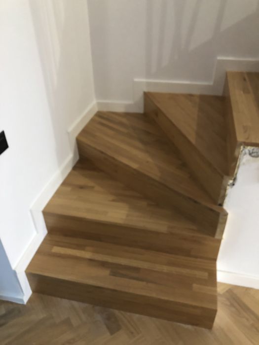 Montam reconditionam parchet lemn masiv stratificat si trepte