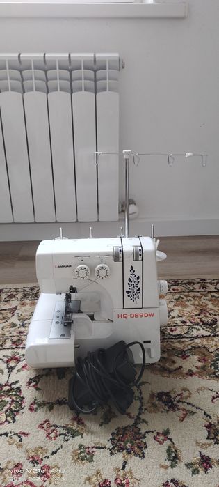 Продам оверлок почти новый