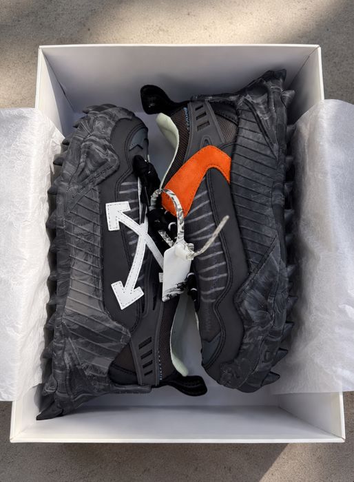 Off white Odsy-1000