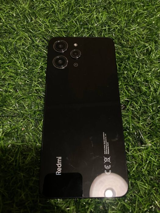 Продам телефон Redmi 12 12/256