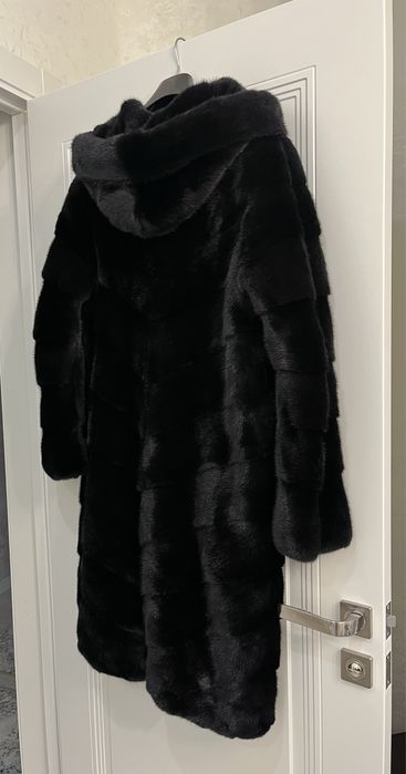Продам норковую шубу