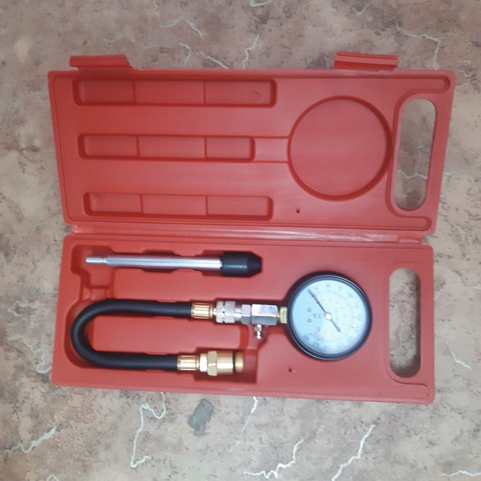 Компрессометр бензиновый.