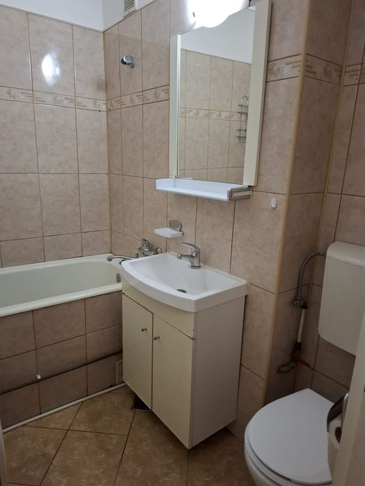 Garsonieră de închiriat