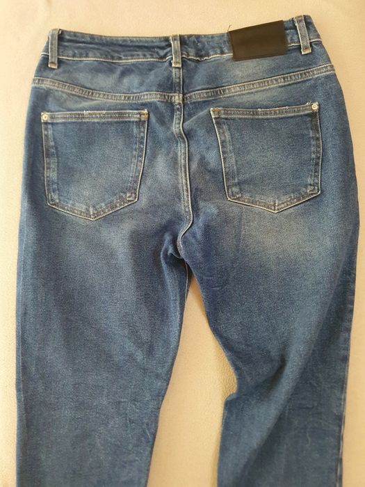 Дънки Zara с кръпки