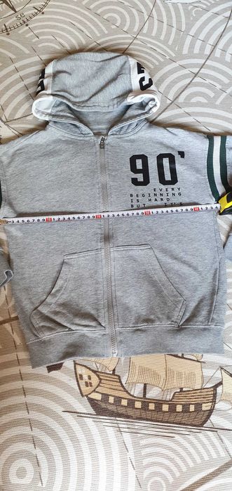 Zara суитчер р-р 128см