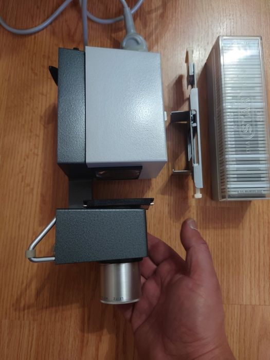 Proiector Leica  Leitz Pradix 150w