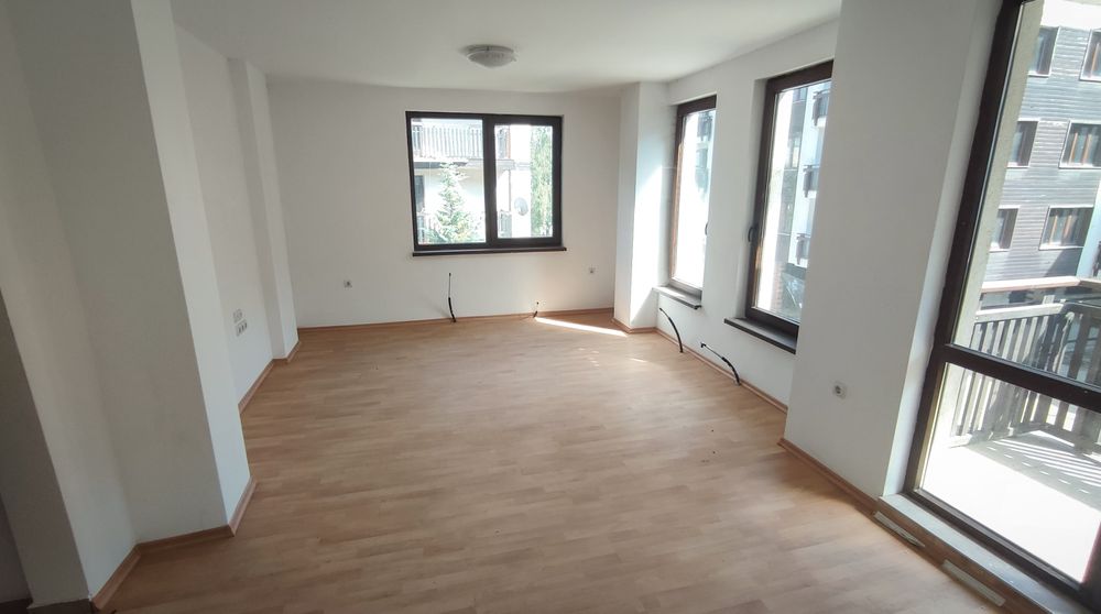 Продава се Тристаен апартамент в София, Белите брези - 75 кв.м за 1247 €/кв.м - Снимка #11