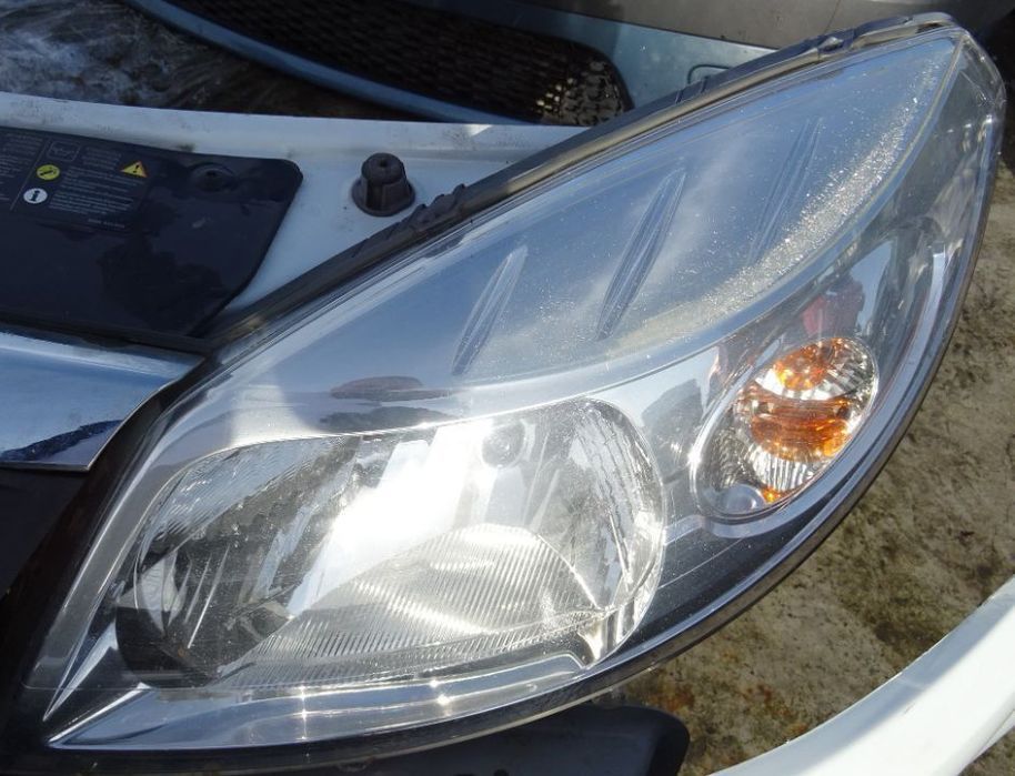 Fata completa Dacia Sandero din 2009 volan pe stanga