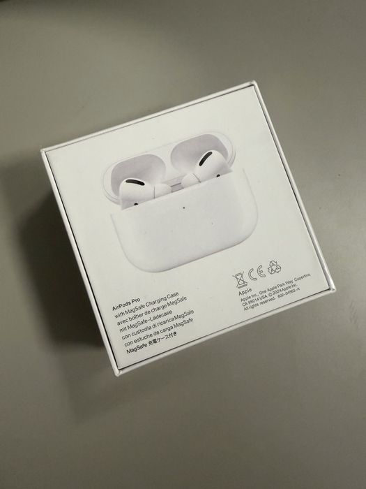 Casti AirPods Pro