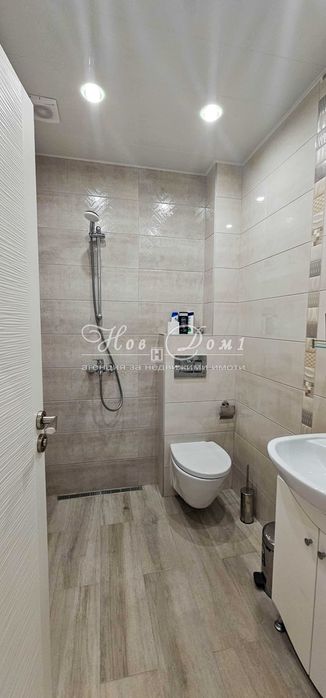 Продава се Четиристаен апартамент в Варна, м-т Зеленика - 124 кв.м за 2500 €/кв.м - Снимка #2